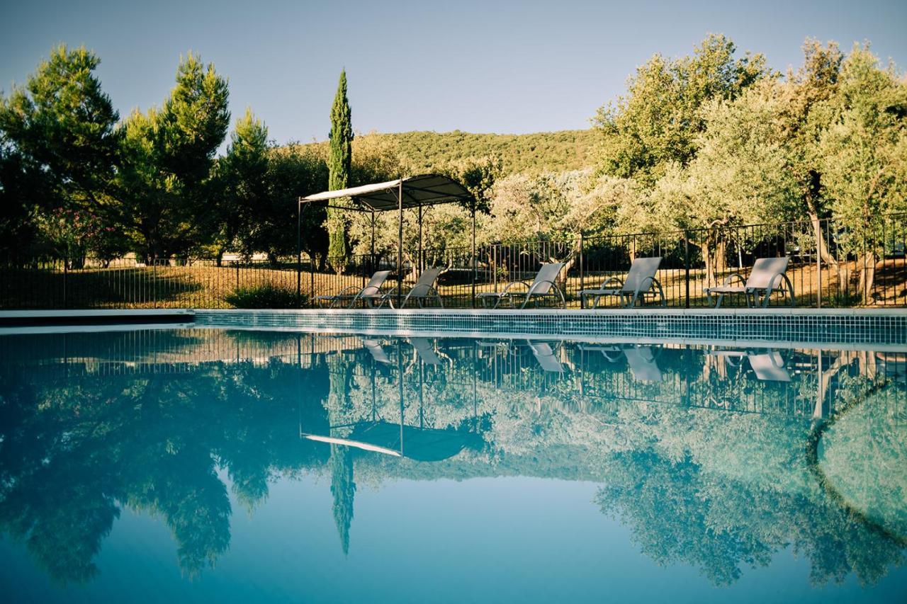 Clos Saint-Michel Resort & Spa Malaucene Bagian luar foto